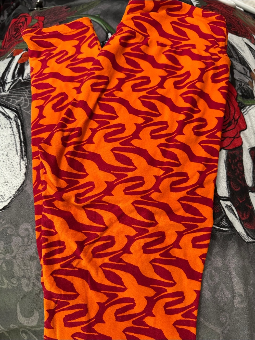 LuLaRoe Orange & Red Abstract Print Leggings